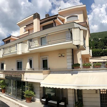 Hotel Sollievo - San Gennaro San Giovanni Rotondo Exterior foto